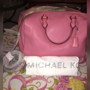 ⚠️NEGOTIABLE⚠️ Michael Kors Leather Satchel